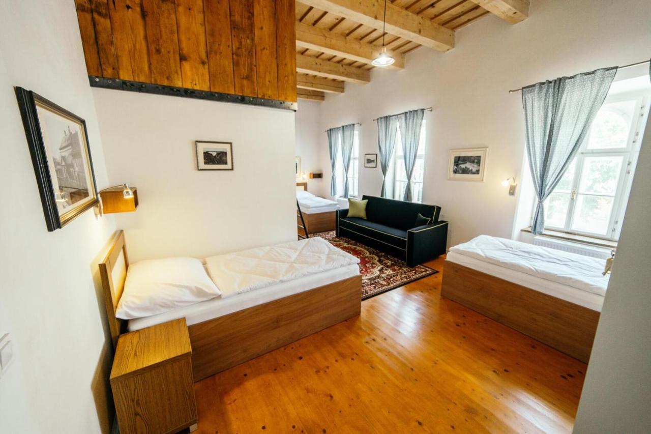 Hostel Cosmopolitan* Banská Štiavnica Kültér fotó