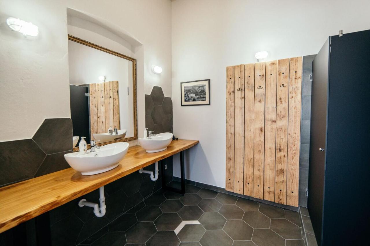 Hostel Cosmopolitan* Banská Štiavnica Kültér fotó